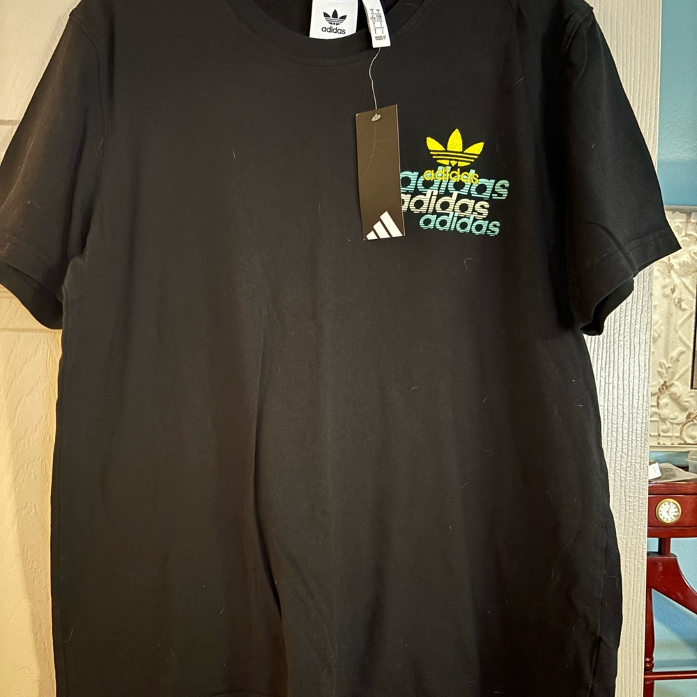 Adidas men's teeshirt